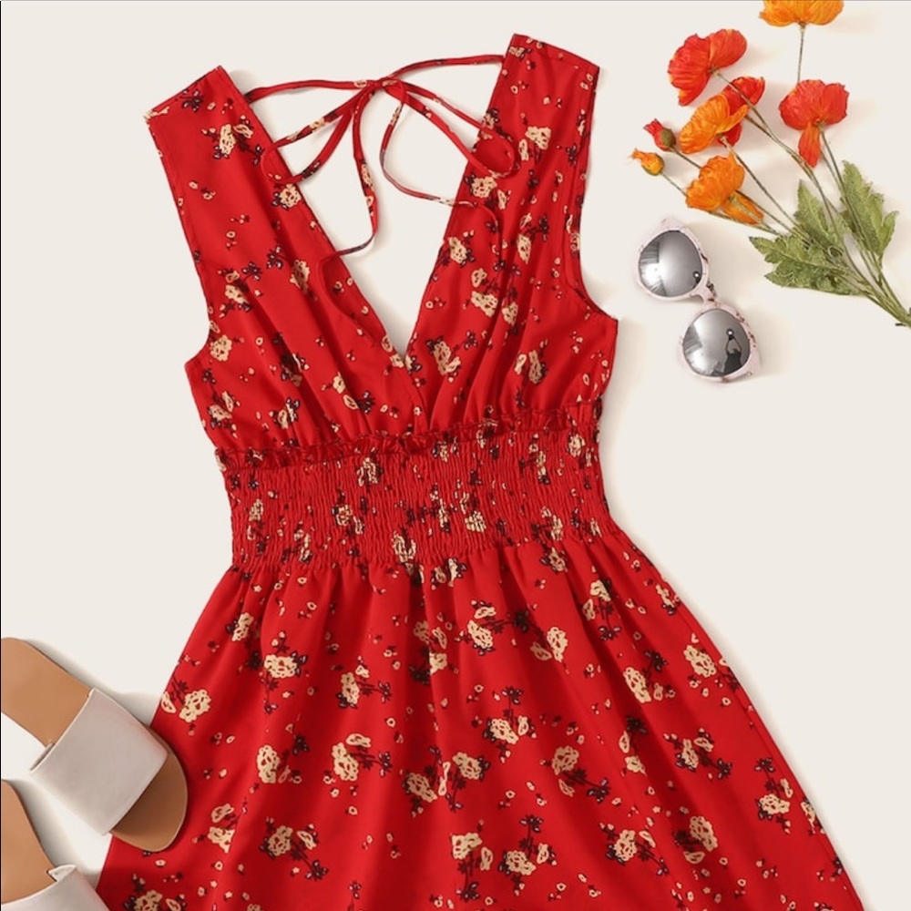 ❤️RESERVED🆕SABRINA SASSY RED FLORAL ROMPER❤️NWT❤️ - Picture 2 of 8